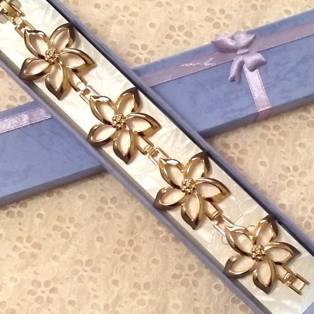Vintage NEW Multi Floral Charms Gold Plated Bangle Bracelet
